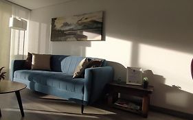 Amplio apartamento lujoso al lado del lago